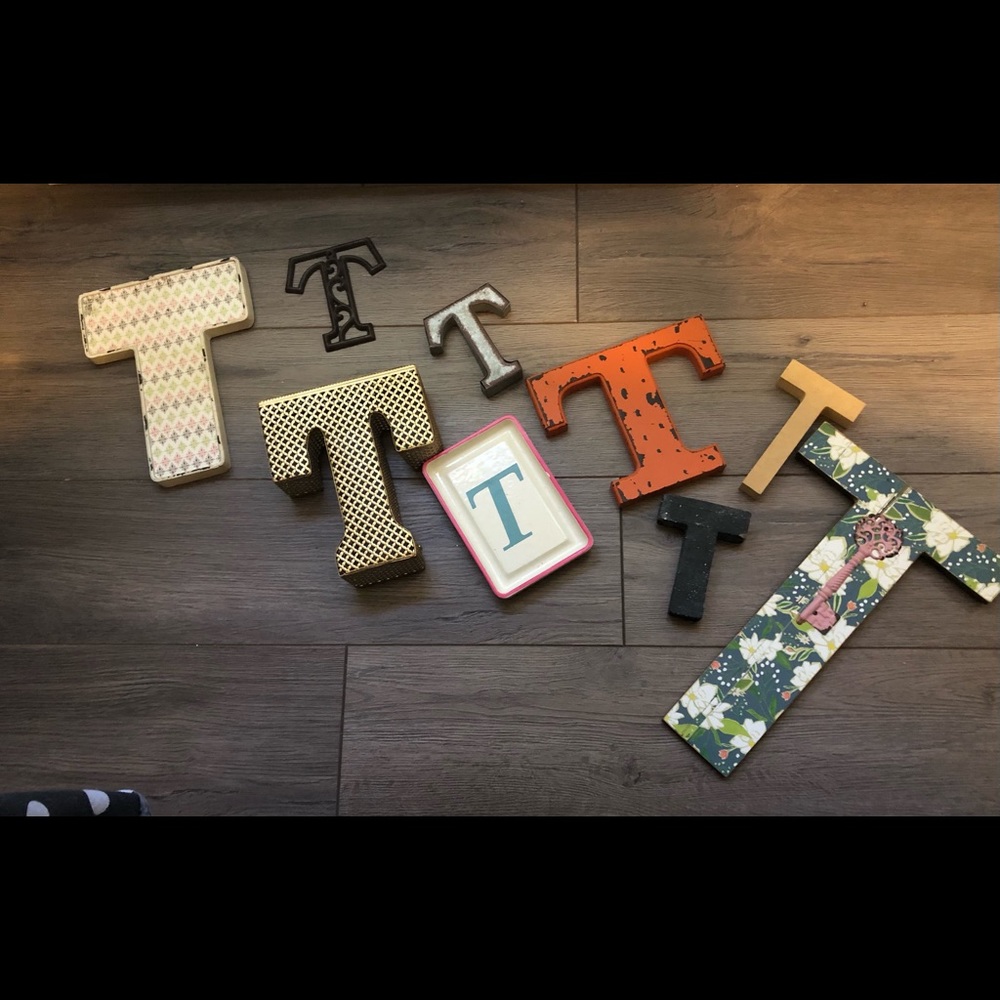 9 Decorative Letter T’s